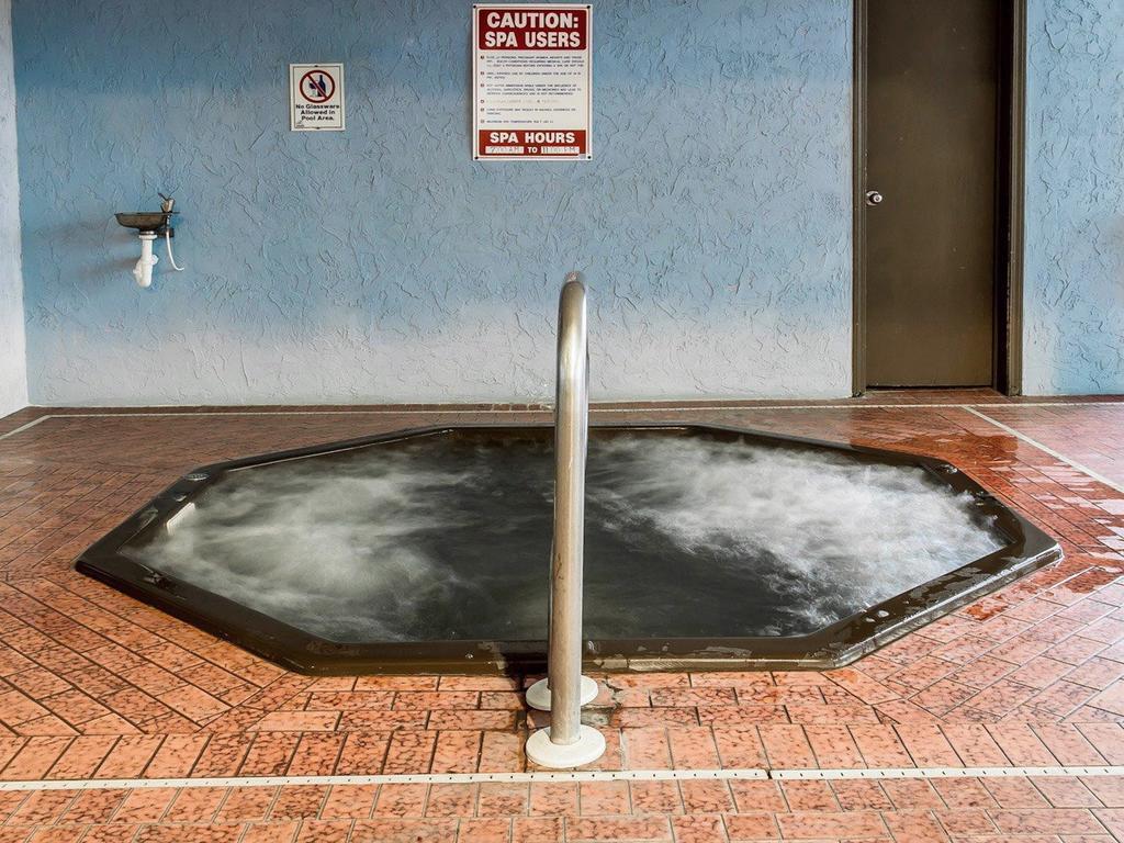 גיילורד Quality Inn מראה חיצוני תמונה