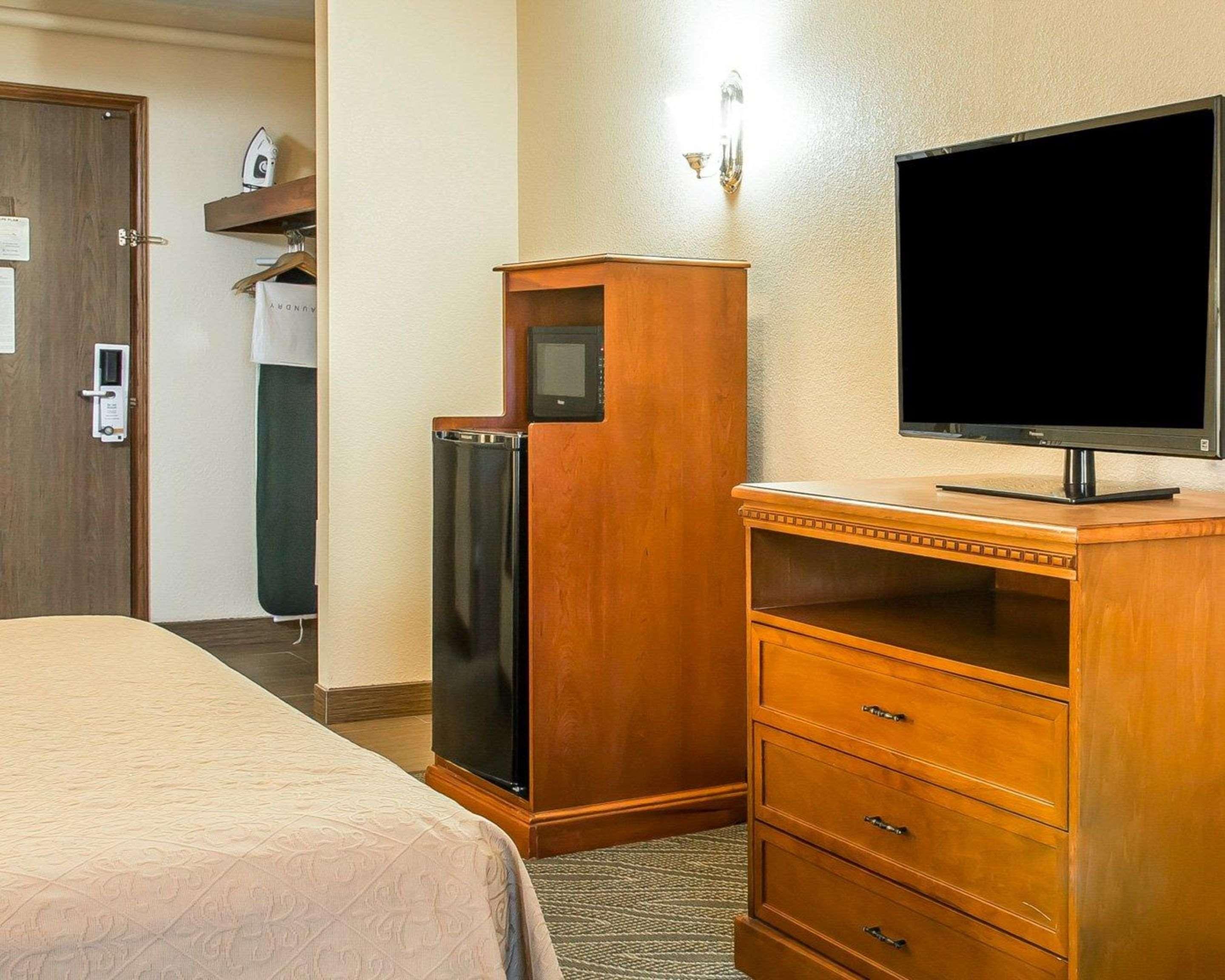 גיילורד Quality Inn מראה חיצוני תמונה