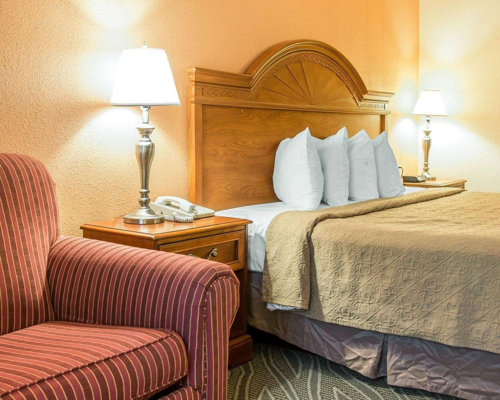 גיילורד Quality Inn מראה חיצוני תמונה